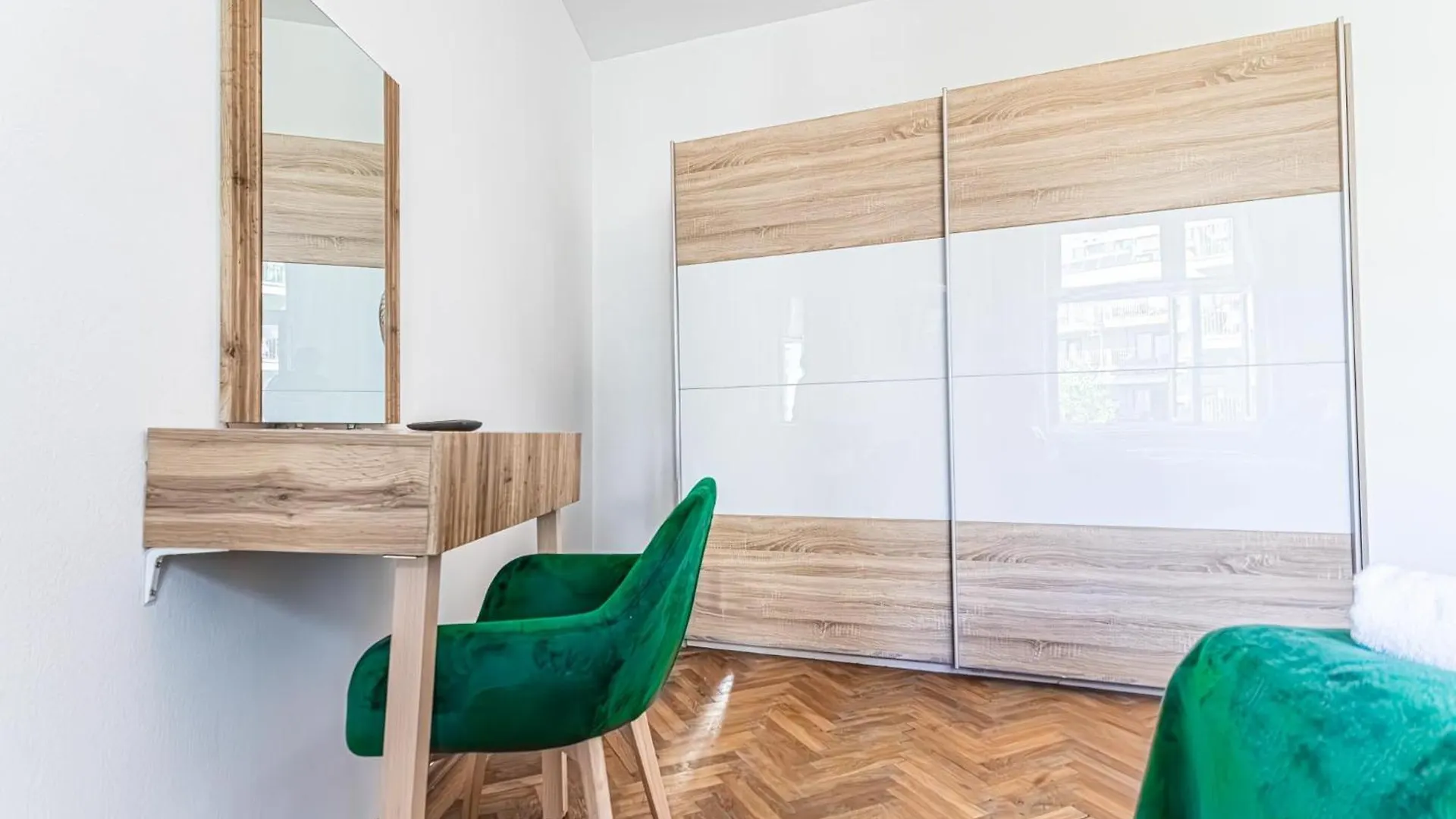 Amazing 3 Bedroom Apt, 15 Min To Landstrasse Hub Вена 0*,  Австрия