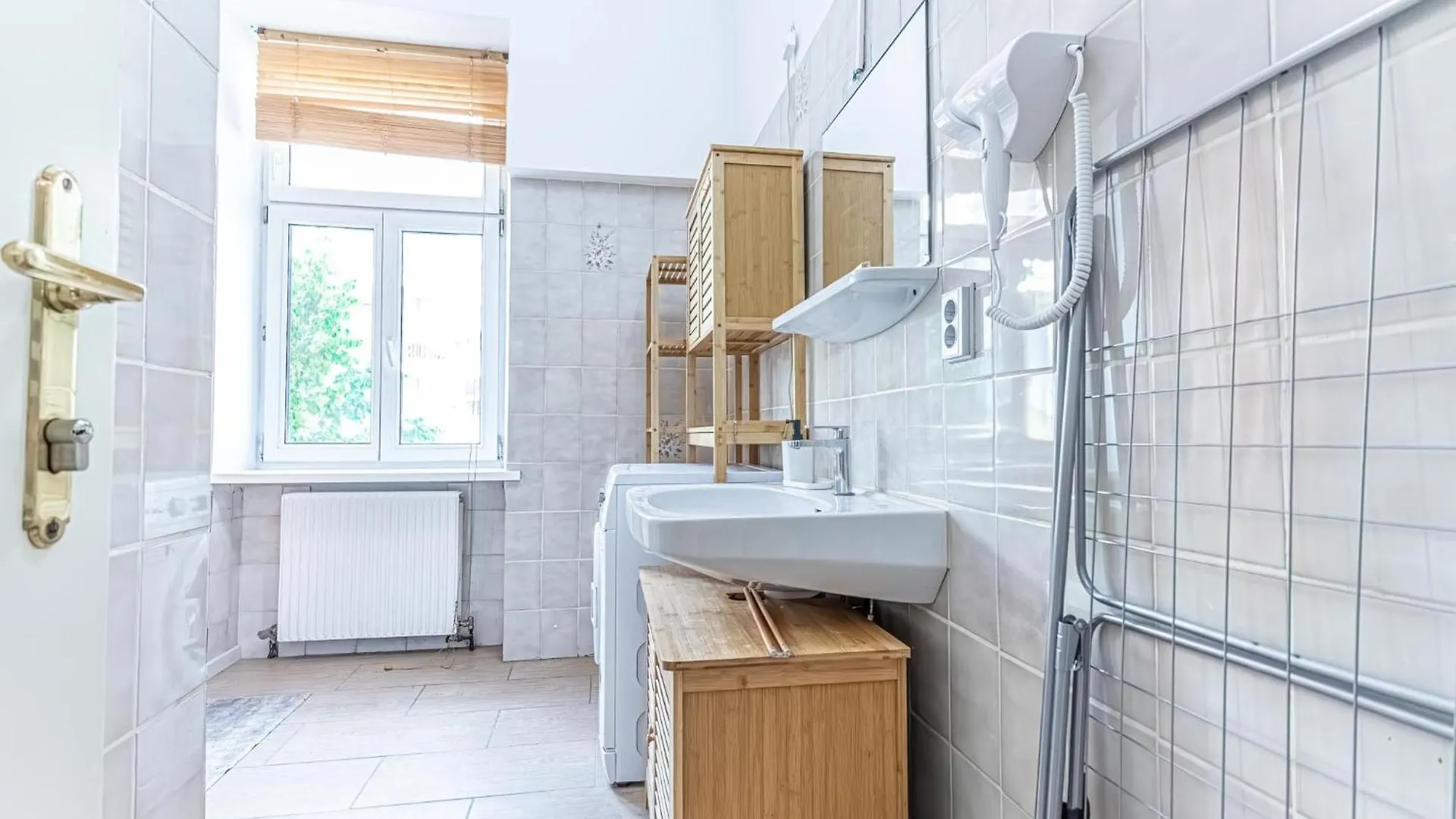 Апартаменты Amazing 3 Bedroom Apt, 15 Min To Landstrasse Hub Вена Австрия