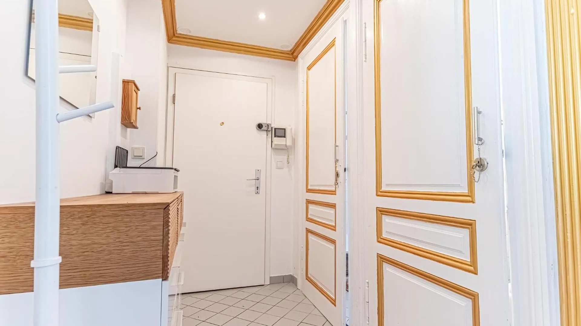 Amazing 3 Bedroom Apt, 15 Min To Landstrasse Hub Vienna Appartamento
