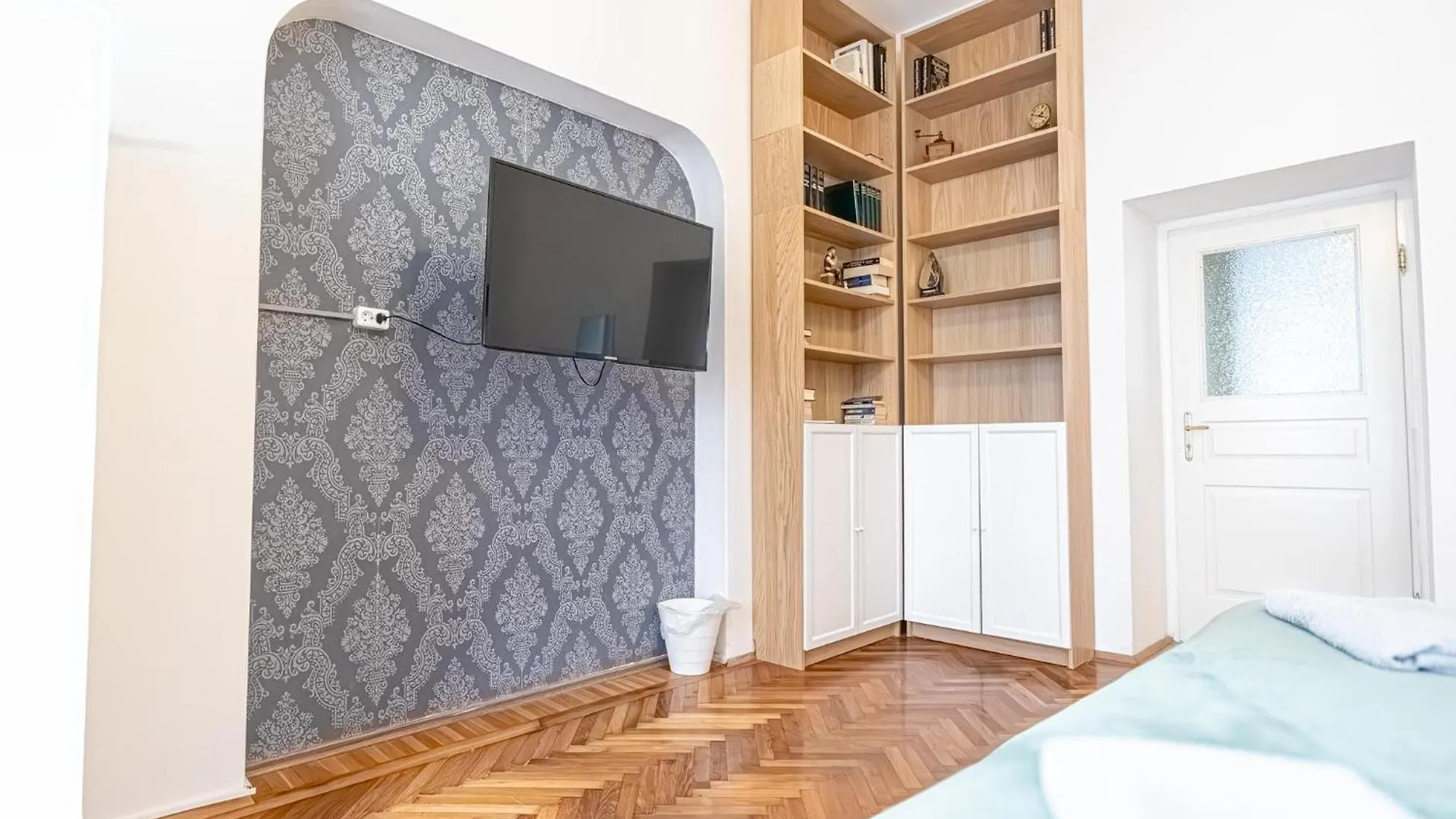 Amazing 3 Bedroom Apt, 15 Min To Landstrasse Hub Wiedeń