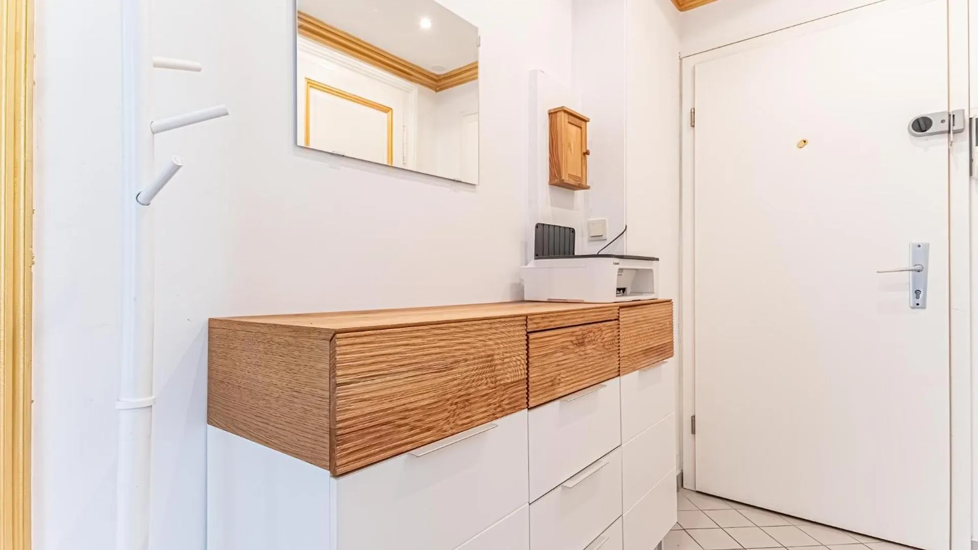 Apartament Amazing 3 Bedroom Apt, 15 Min To Landstrasse Hub Wiedeń